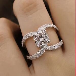 Elegant Silver Ring Cubic Zirconia ..